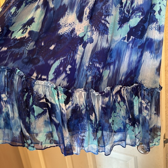 Patterned sleeveless silk dress - Picture 3 of 7